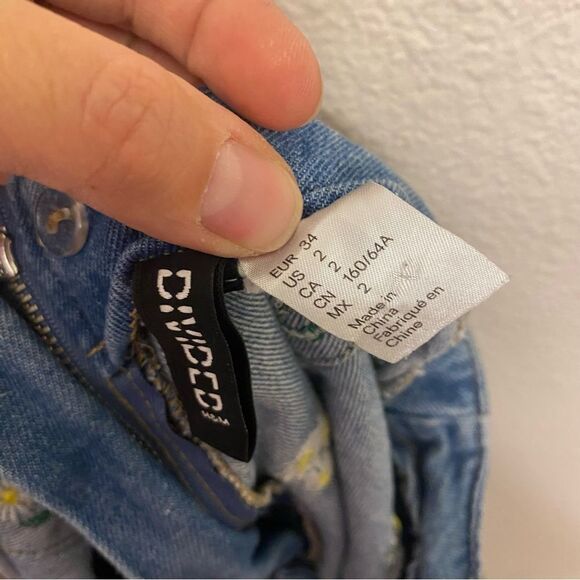 H&M DENIM SKIRT daisy floral EMBROIDERY Chambray denim jean Y2K mini skirt 2 - Picture 6 of 9